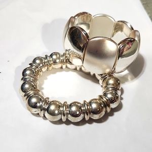 Fun silvertoned plastic fadhion bracelets vintage